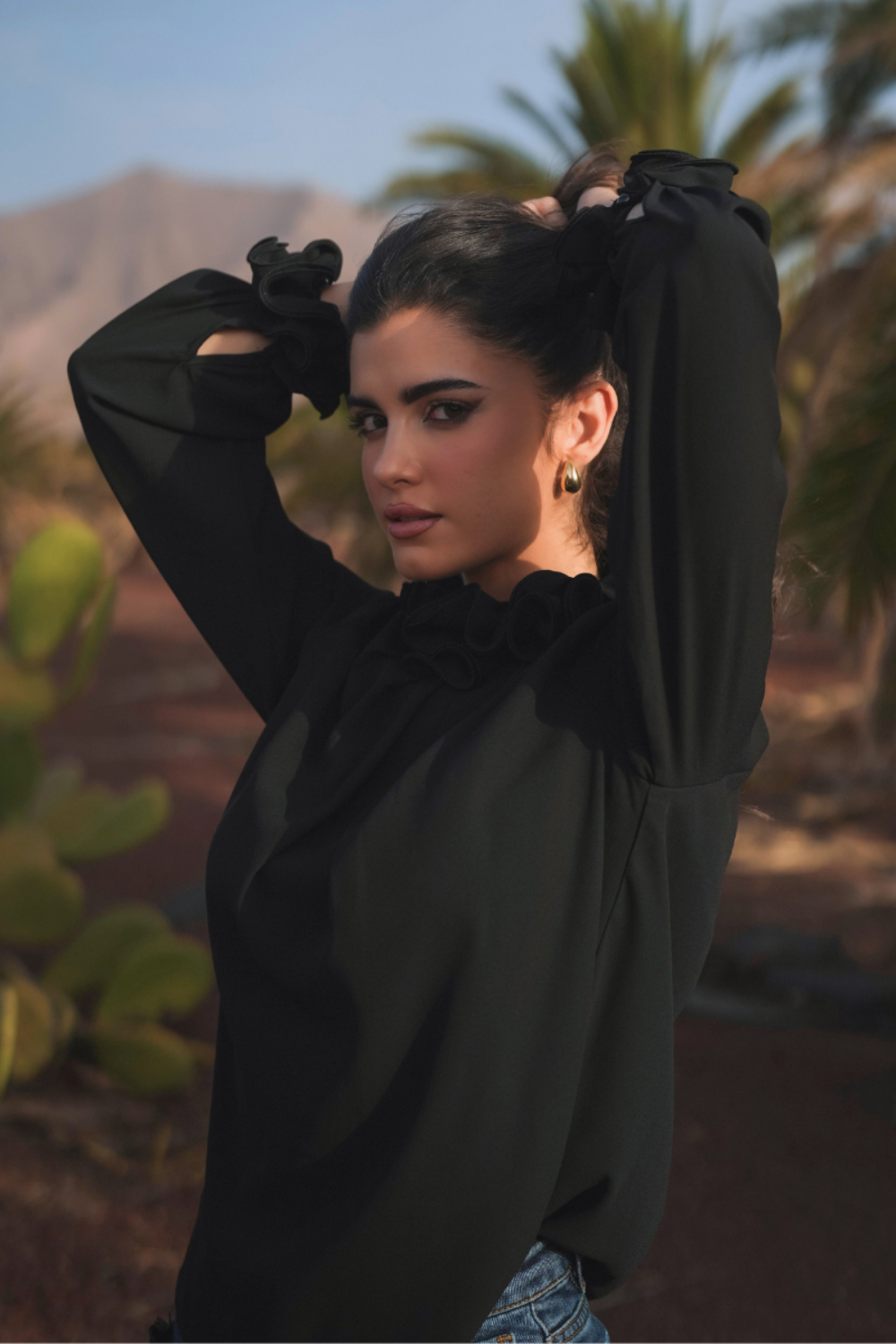 BLUSA COM FOLHOS | SPACCIO BY CRISTINA