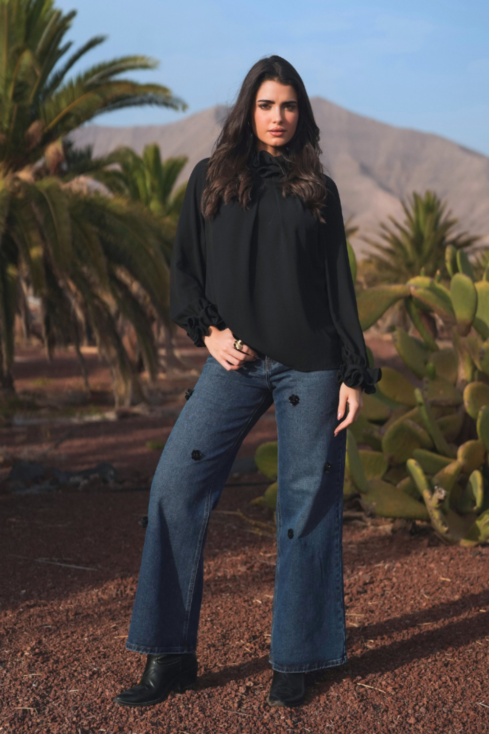 BLUSA COM FOLHOS | SPACCIO BY CRISTINA