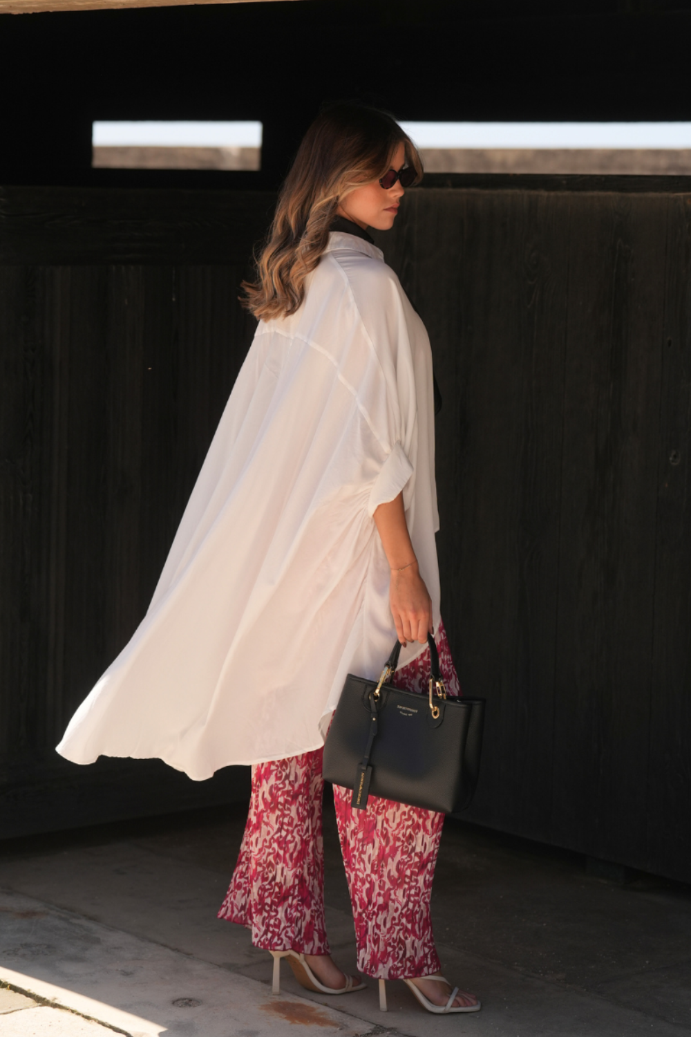 BLUSA AMPLA ASSIMÉTRICA | SPACCIO BY CRISTINA