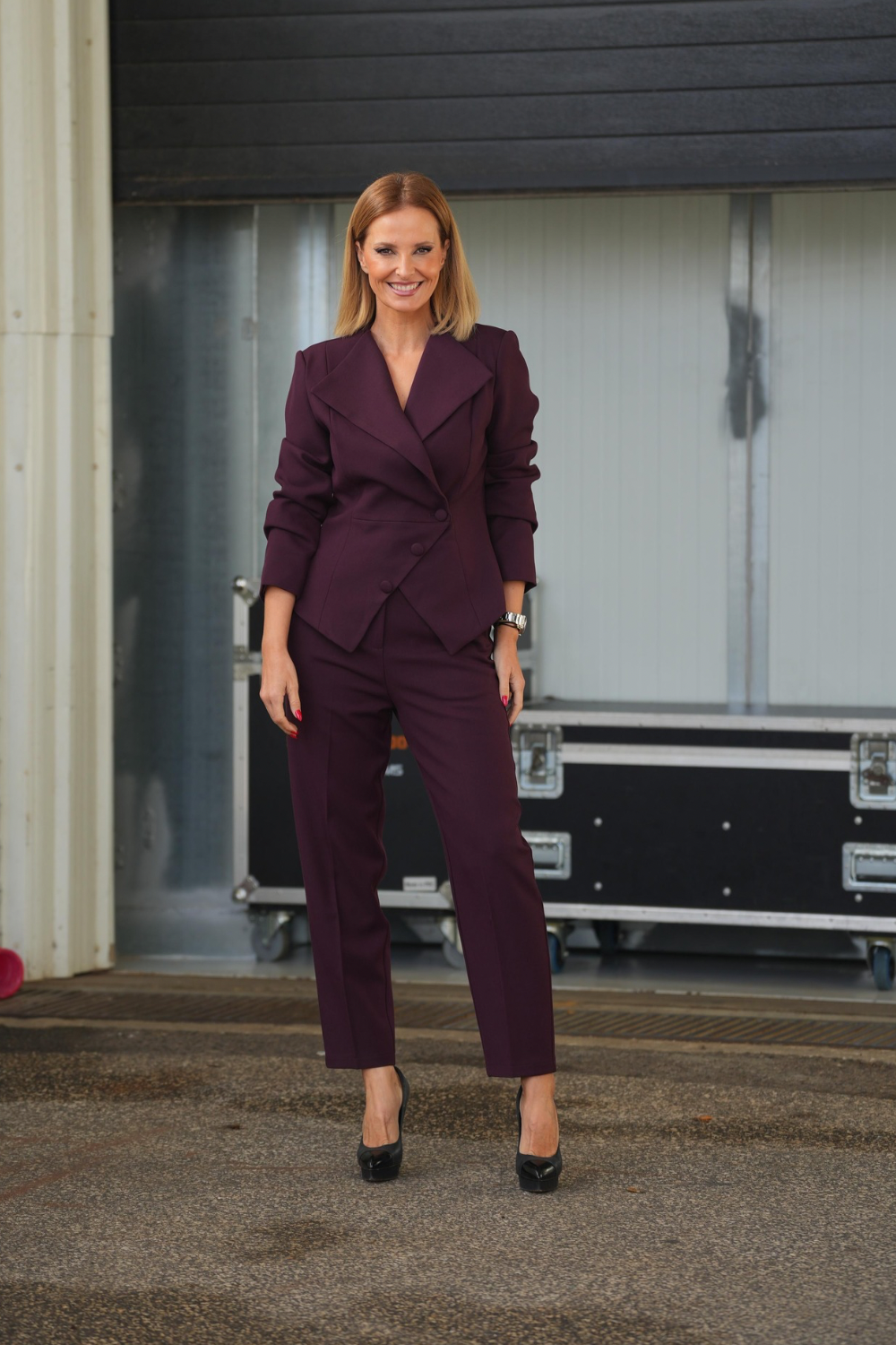 BLAZER ESTRUTURADO ASSIMÉTRICO | SPACCIO BY CRISTINA