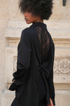 CAMISA COM APLICAÇÃO DE RENDA | SPACCIO BY CRISTINA