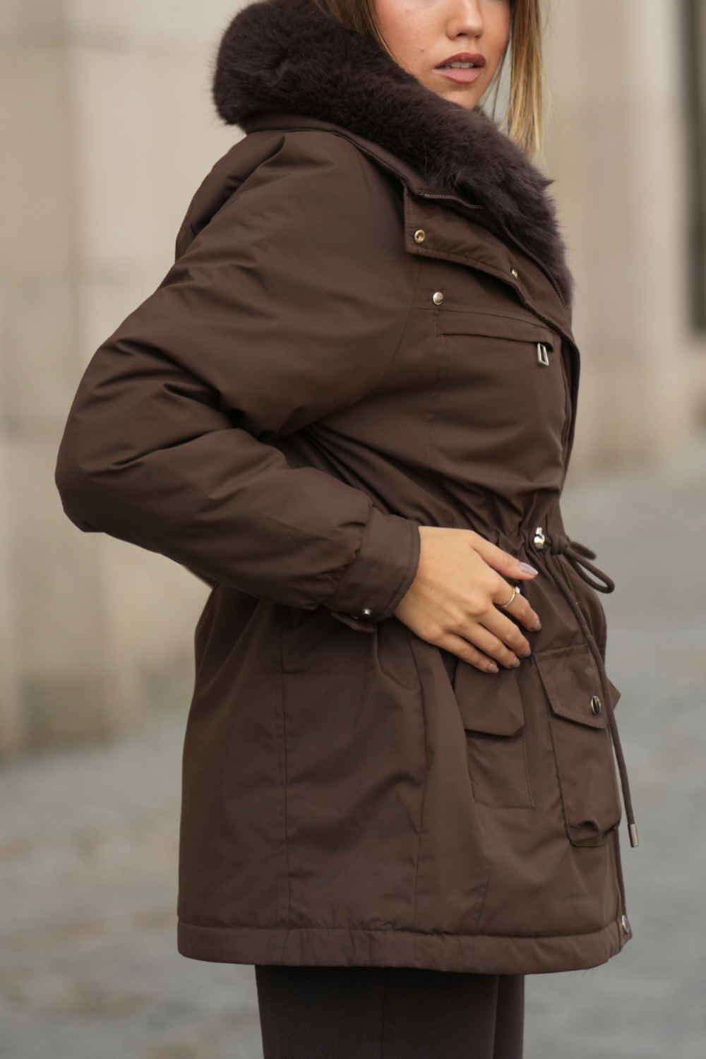 CASACO ACOLCHOADO COM GOLA DE PÊLO | SPACCIO BY CRISTINA