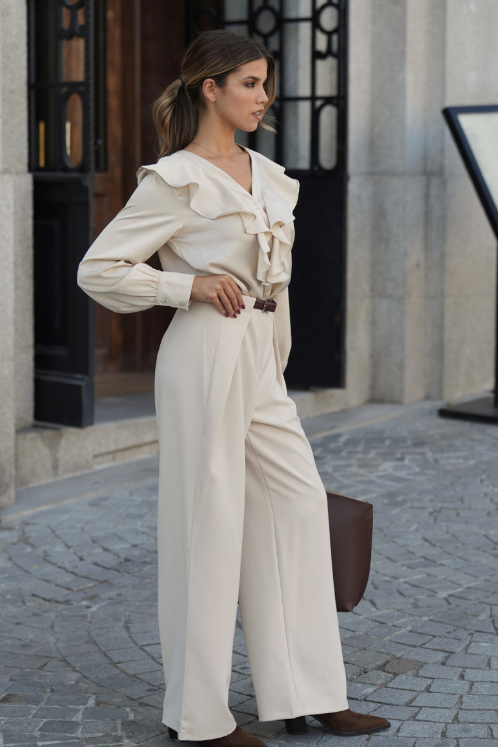 BLUSA COM FOLHOS TEXTURADA | SPACCIO BY CRISTINA