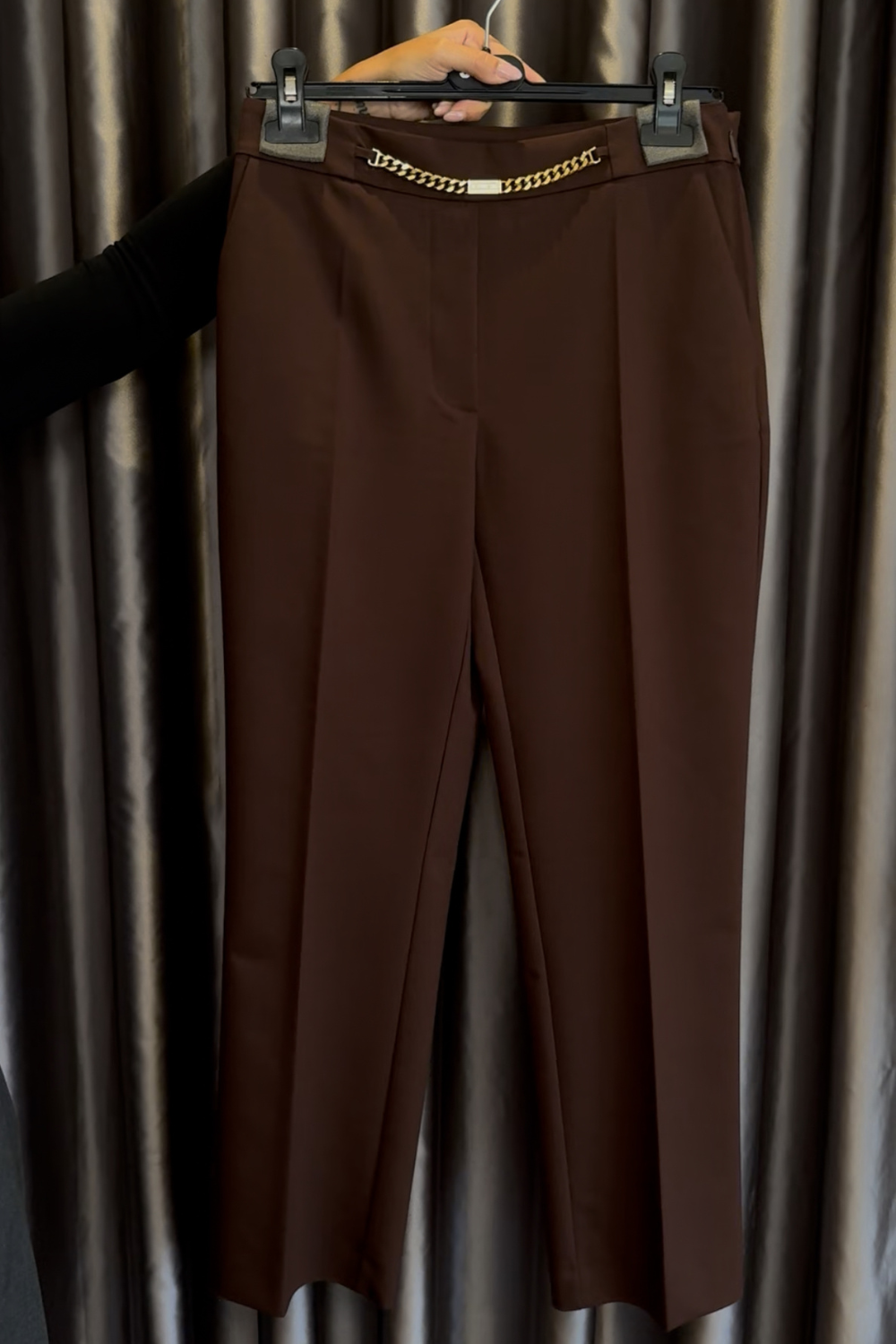 CALÇAS SLIM FIT CASTANHAS | MARCIANO