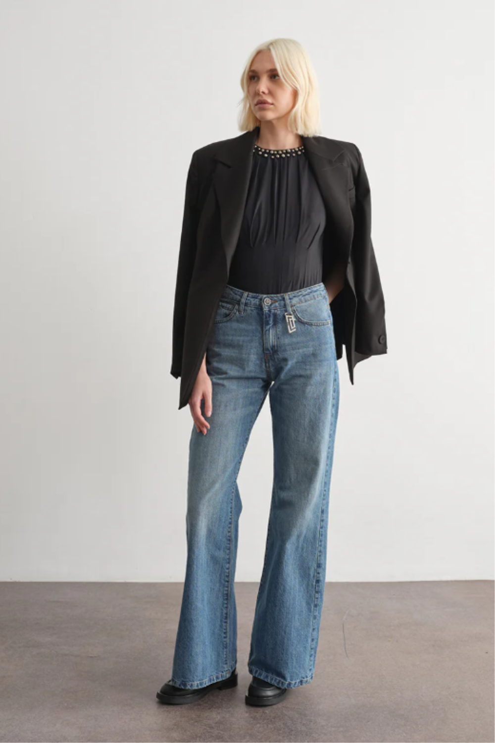 T-SHIRT PRETA | JIJIL