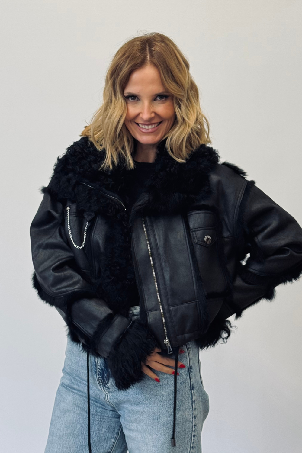 CASACO CURTO DE PELE | LOCOLUXO