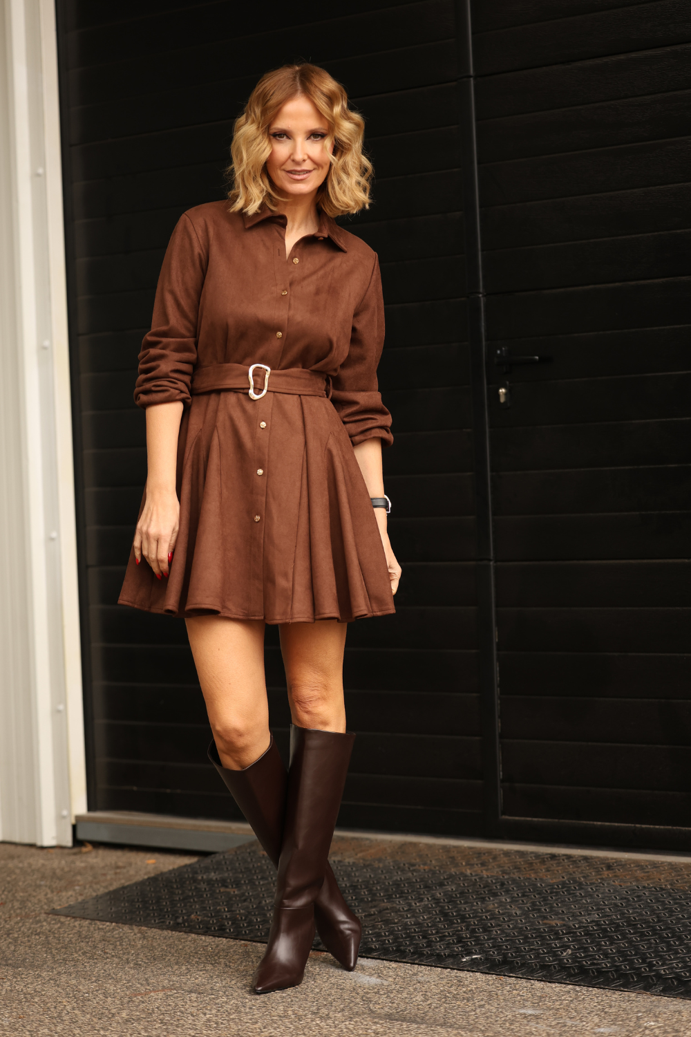 VESTIDO CAMISEIRO EM EFEITO CAMURÇA | SPACCIO BY CRISTINA