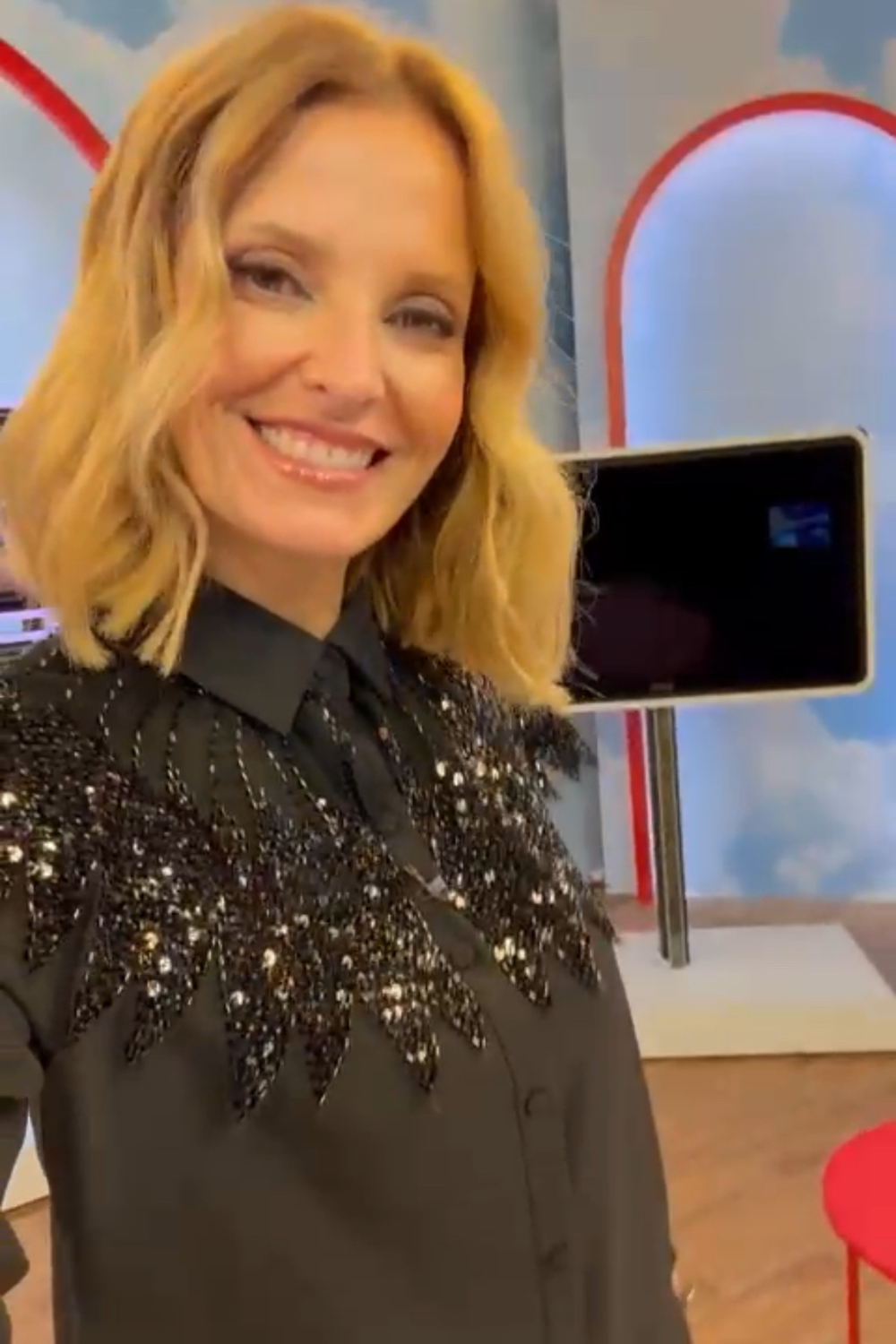 CAMISA COM APLICAÇÃO MISSANGAS | SPACCIO BY CRISTINA