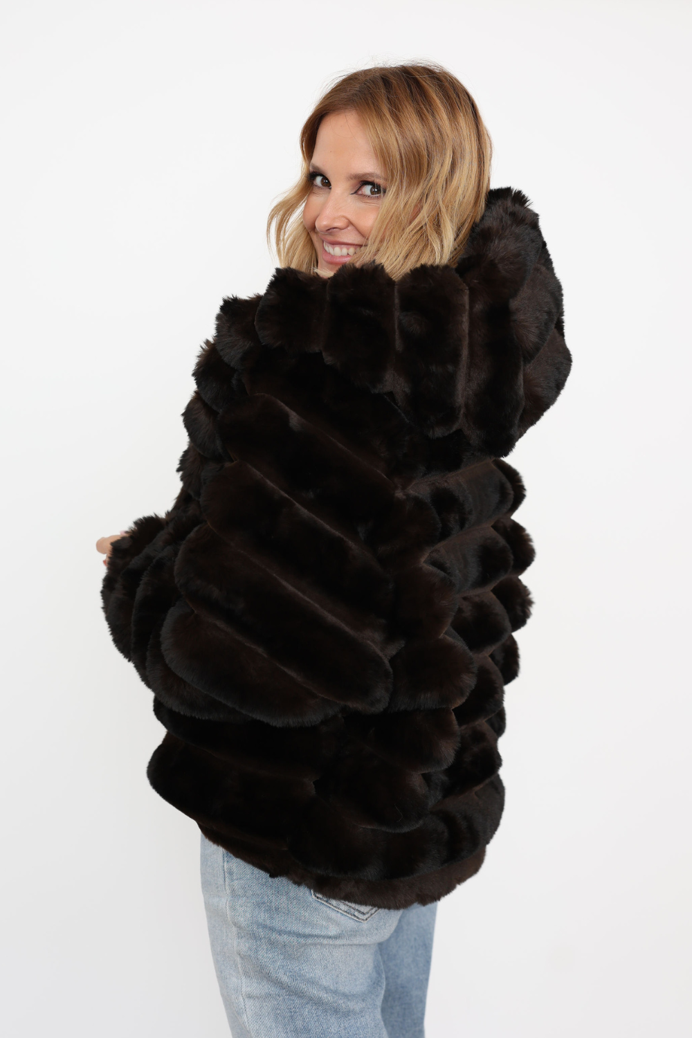 SOBRETUDO DE PÊLO | SPACCIO BY CRISTINA