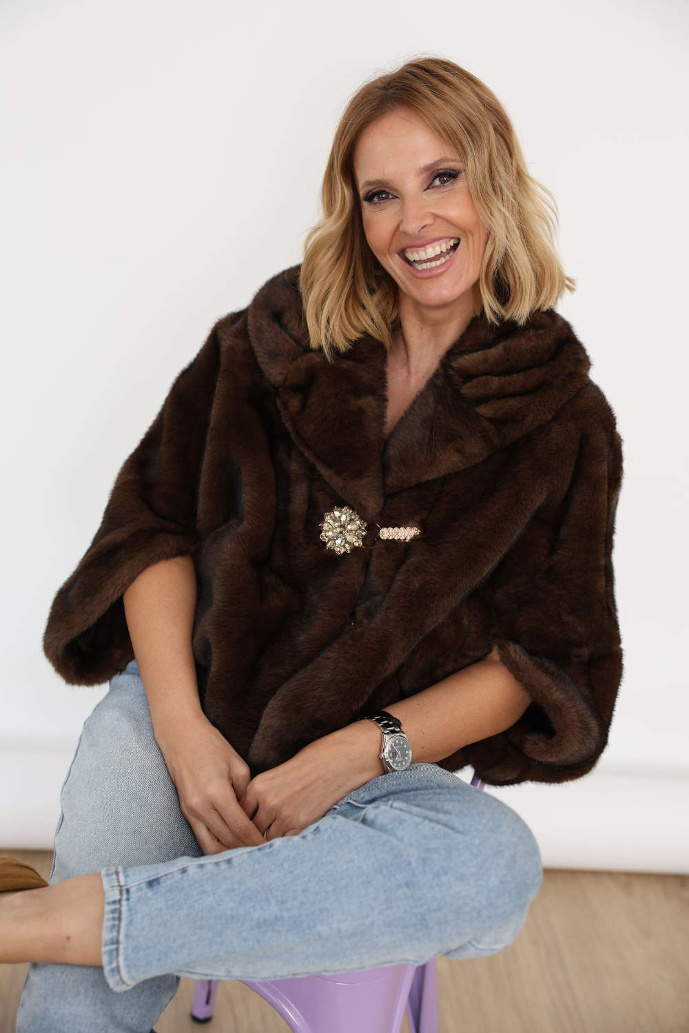 CASACO DE PÊLO COM PREGADEIRA | SPACCIO BY CRISTINA