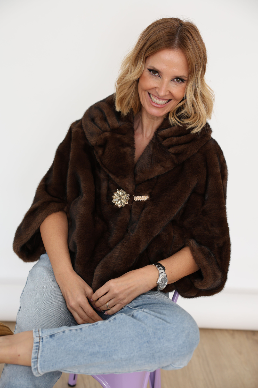 CASACO DE PÊLO ESTILO CAPA | SPACCIO BY CRISTINA